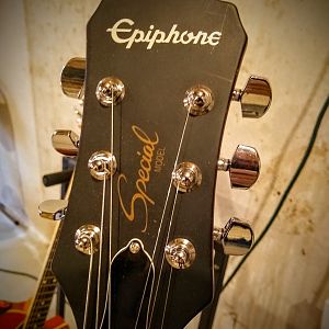 Headstock